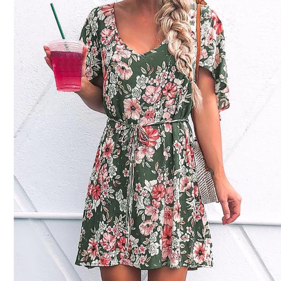 Billabong Shift Flutter Floral Backless size S - Picture 2 of 15